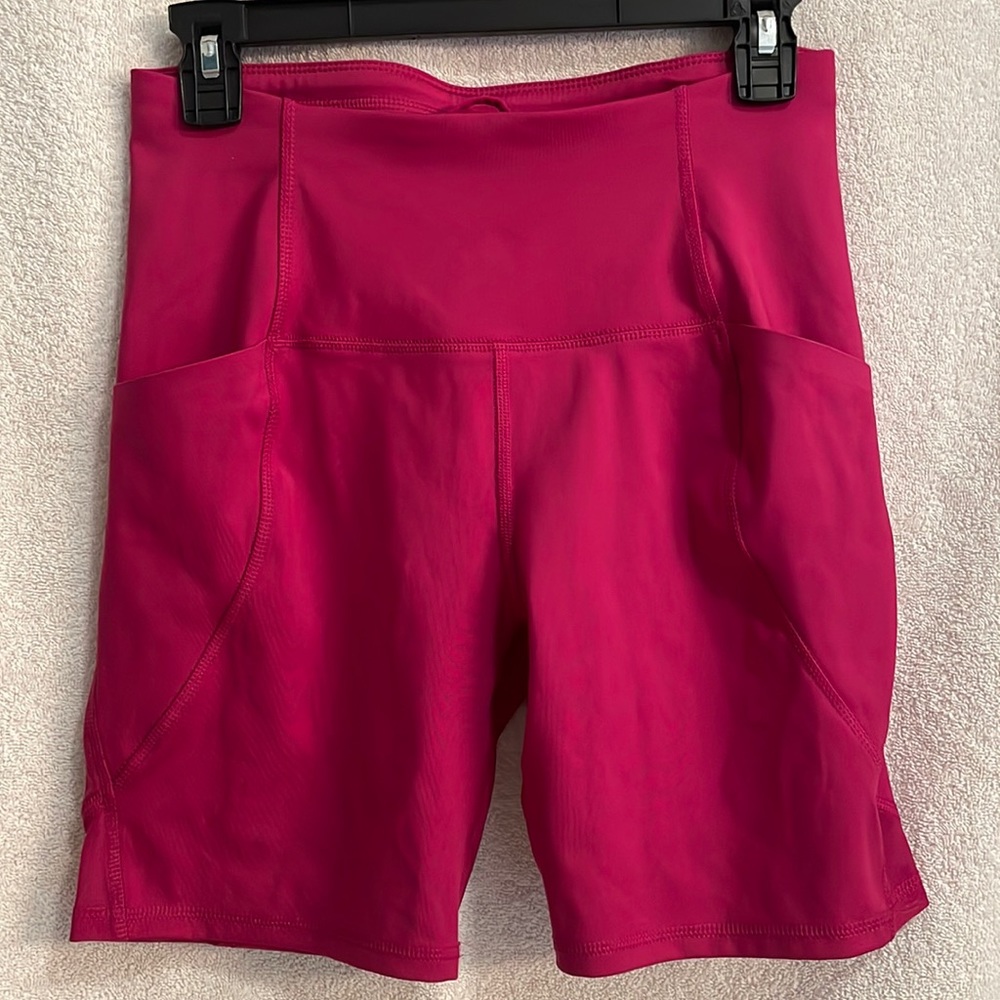 All In Motion Cranberry Women’s 6” biker short